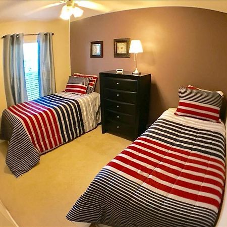 Four Bedrooms Home With Pool 3050 基西米 外观 照片