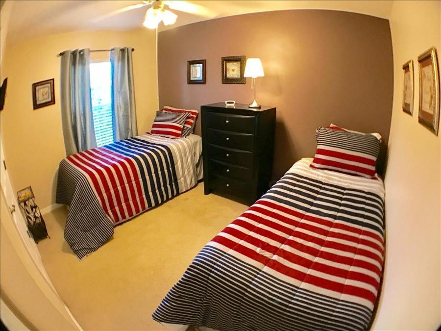 Four Bedrooms Home With Pool 3050 基西米 外观 照片
